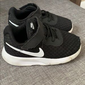 Nike Boys Size 6